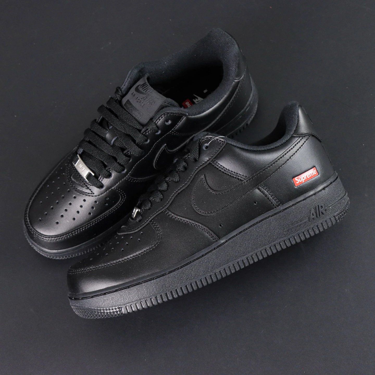 Nike Air Force 1 Supreme