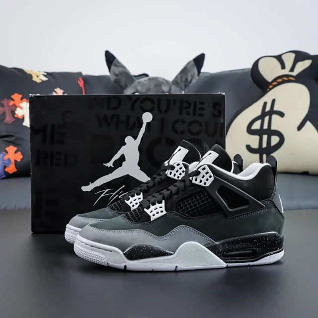 Air Jordan 4 "Fear"