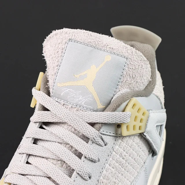 Air Jordan 4 SE Craft Photon Dust