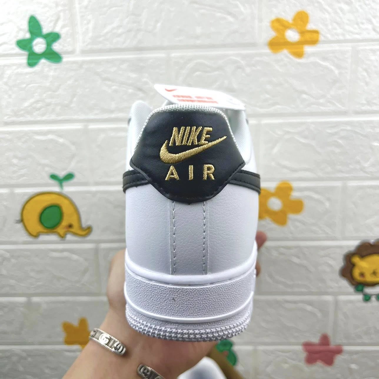 Nike Air Force 1 White Black Gold
