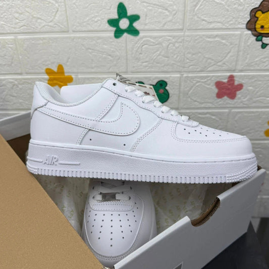 Nike Air Force 1 White