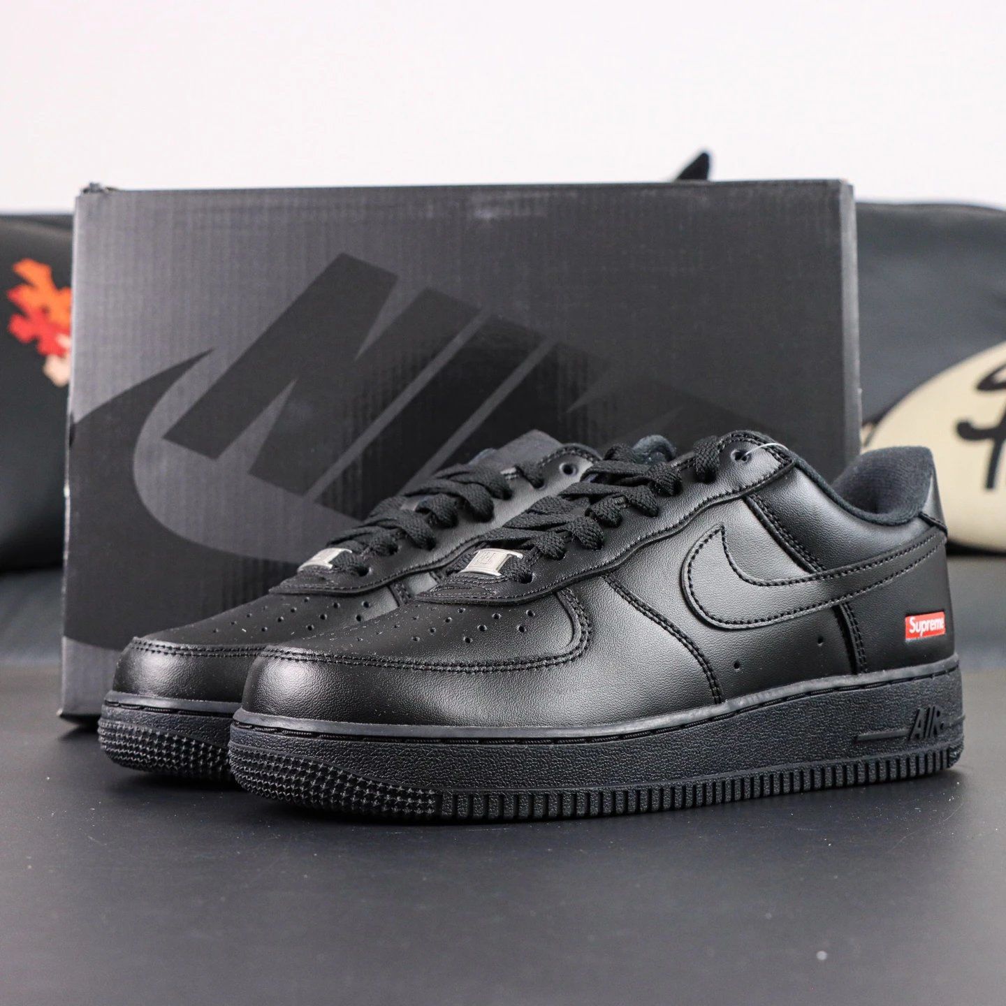 Nike Air Force 1 Supreme