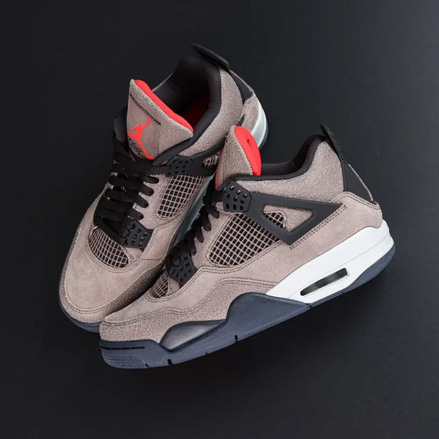 Nike Air Jordan 4 Retro „Taupe Haze”