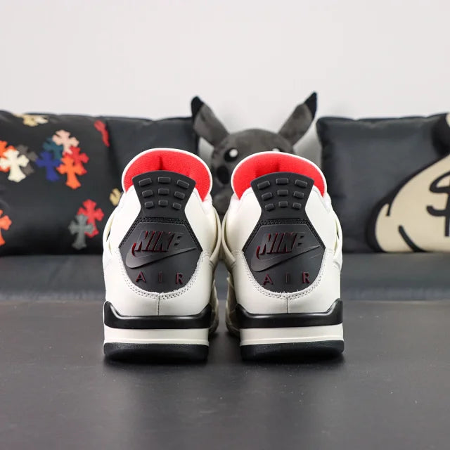 Air Jordan 4 “Flight Club”Sail/Black-University Red