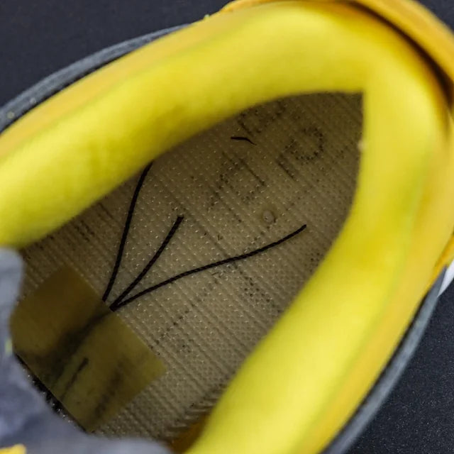 Air Jordan 4 retro "Tour Yellow"