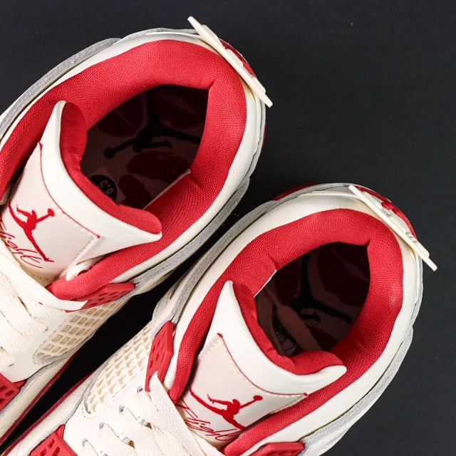 Air Jordan 4 Retro "Valentine's Day"