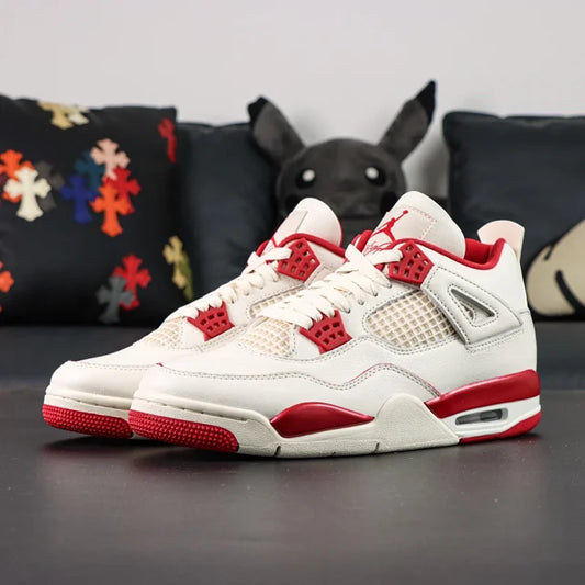 Air Jordan 4 Retro "Valentine's Day"