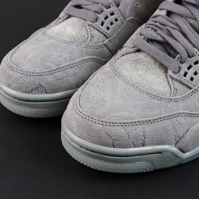 Air Jordan 4 Retro Kaws