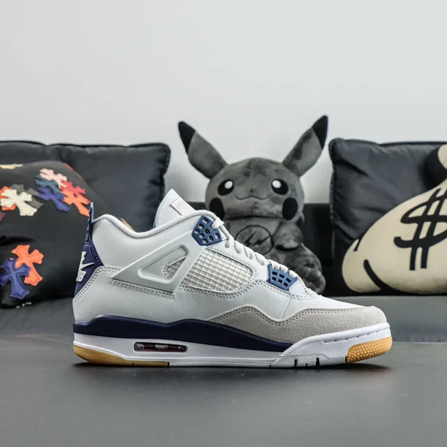 Nike SB x Jordan Air Jordan 4 "Navy"