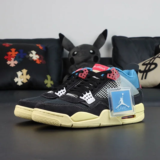 Air Jordan 4 Retro SP "Off Noir"