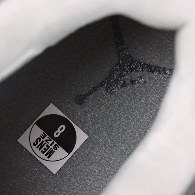 Air Jordan 4 SE "Smoke Grey"
