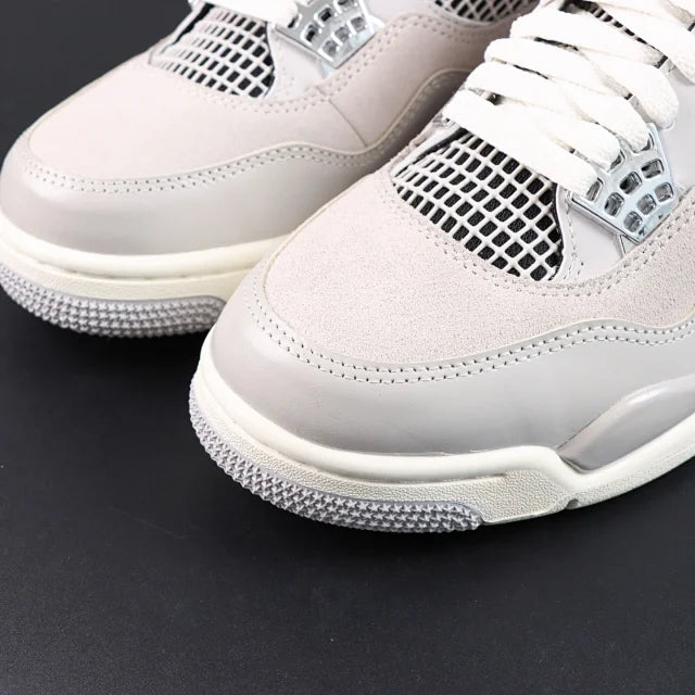 Nike Air Jordan 4 Retro Frozen Moments